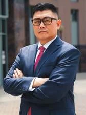 Jason J Chong