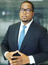 Derek Hollis Deyon