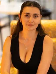 Viktoria Bloomberg