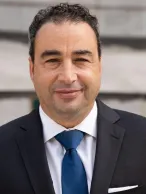 A. Adam Mehrfar
