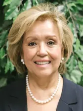 Silvia Romo Graves